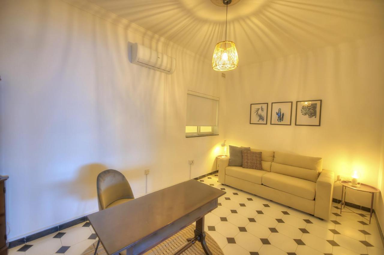 Beautifully Furnished Seafront 4 Bedrooms Goslm-4 Sliema Exterior foto