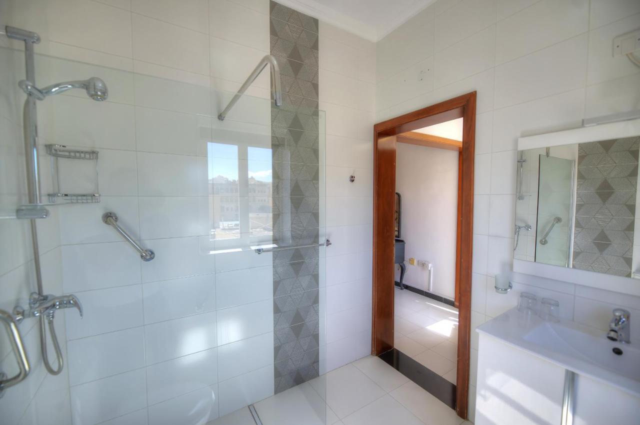 Beautifully Furnished Seafront 4 Bedrooms Goslm-4 Sliema Exterior foto